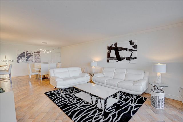 10350 W Bay Harbor Drive 4T, Bay Harbor Islands, FL 33154