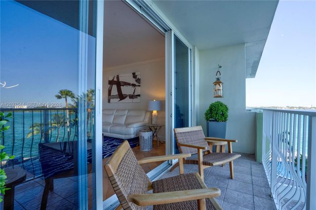 10350 W Bay Harbor Drive 4T, Bay Harbor Islands, FL 33154