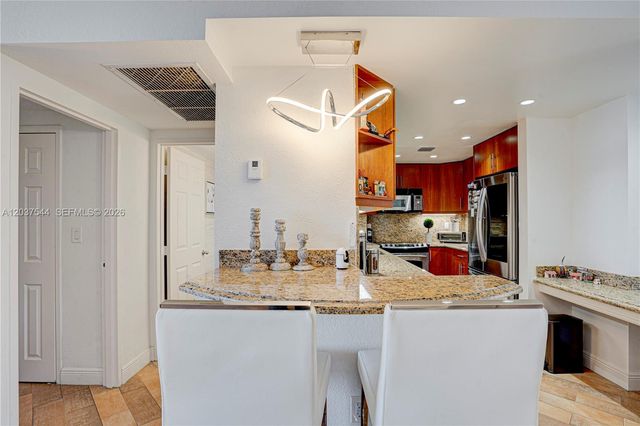 10350 W Bay Harbor Drive 4T, Bay Harbor Islands, FL 33154