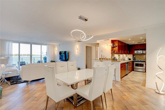 10350 W Bay Harbor Drive 4T, Bay Harbor Islands, FL 33154