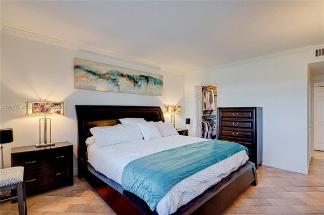 10350 W Bay Harbor Drive 4T, Bay Harbor Islands, FL 33154