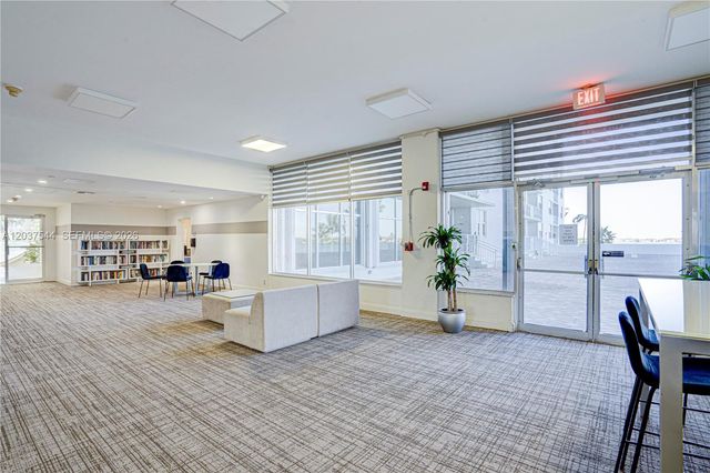 10350 W Bay Harbor Drive 4T, Bay Harbor Islands, FL 33154