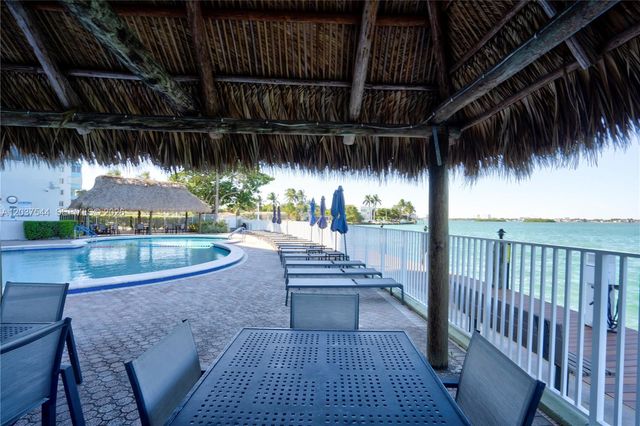 10350 W Bay Harbor Drive 4T, Bay Harbor Islands, FL 33154