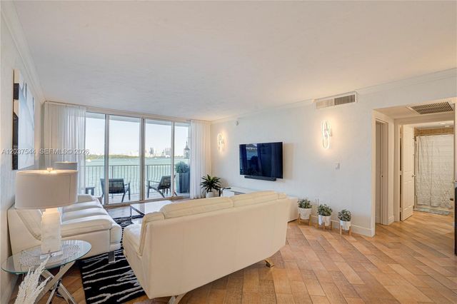 10350 W Bay Harbor Drive 4T, Bay Harbor Islands, FL 33154