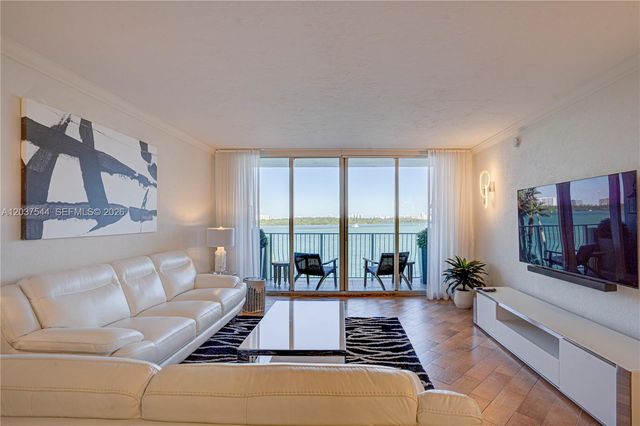 10350 W Bay Harbor Drive 4T, Bay Harbor Islands, FL 33154