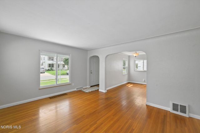 1394 Wildwood Road, Toledo, OH 43614