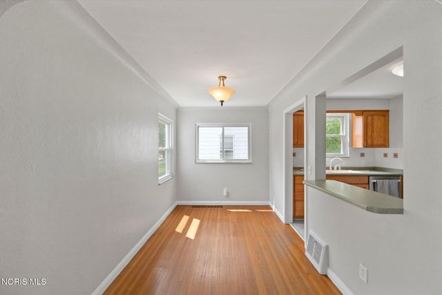 1394 Wildwood Road, Toledo, OH 43614