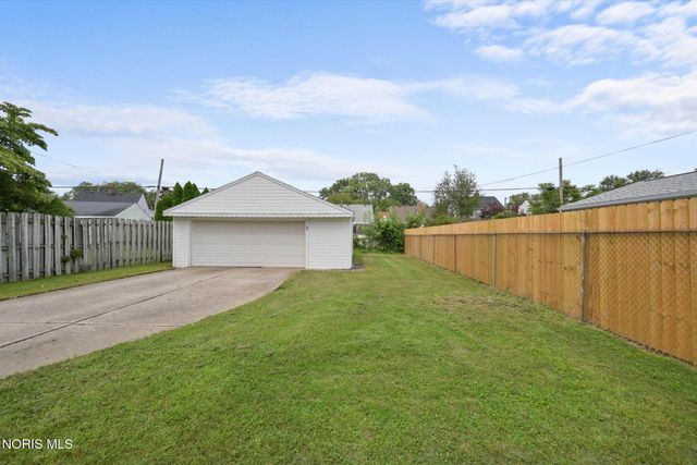 1394 Wildwood Road, Toledo, OH 43614