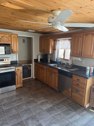 2 Sachem Road, Peabody, MA 01960