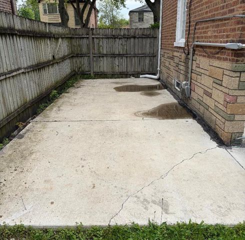 7351 S Whipple Street, Chicago, IL 60629