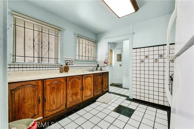 406 N Rampart Boulevard, Los Angeles, CA 90026