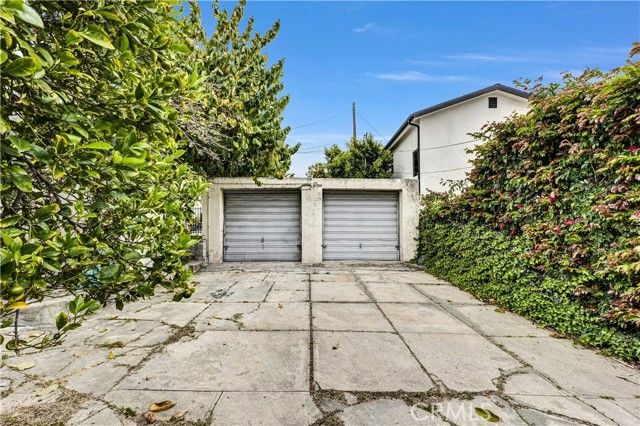 406 N Rampart Boulevard, Los Angeles, CA 90026