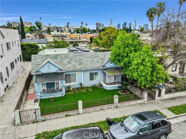 406 N Rampart Boulevard, Los Angeles, CA 90026