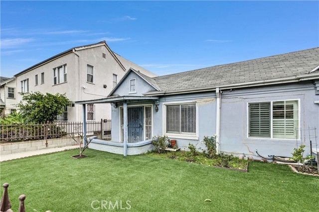 406 N Rampart Boulevard, Los Angeles, CA 90026