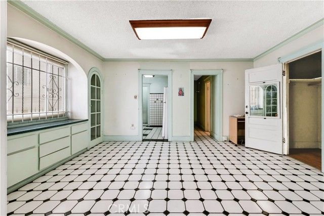 406 N Rampart Boulevard, Los Angeles, CA 90026