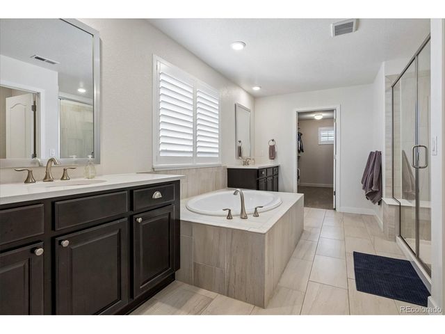 9555 Williamsburg St, Littleton, CO 80125