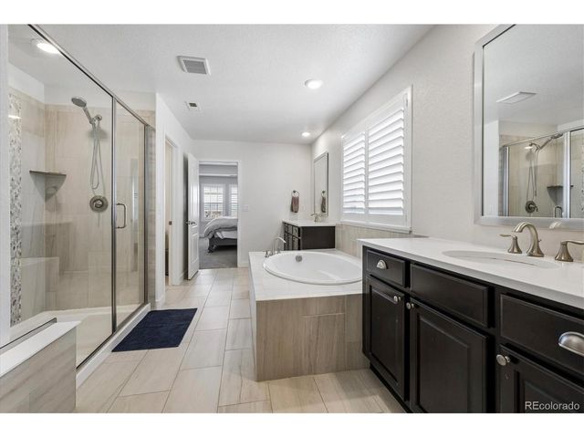 9555 Williamsburg St, Littleton, CO 80125