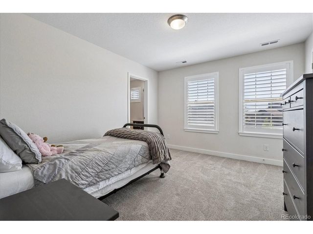 9555 Williamsburg St, Littleton, CO 80125