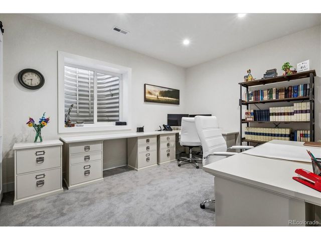 9555 Williamsburg St, Littleton, CO 80125