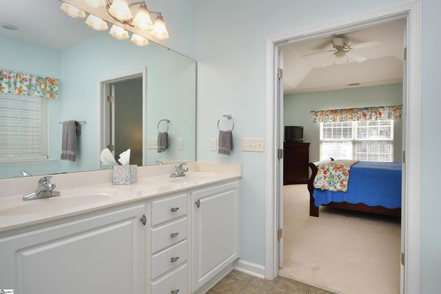 120 Ledgewood Way, Easley, SC 29642