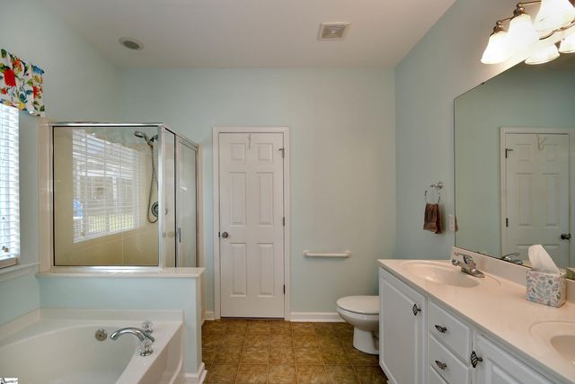 120 Ledgewood Way, Easley, SC 29642