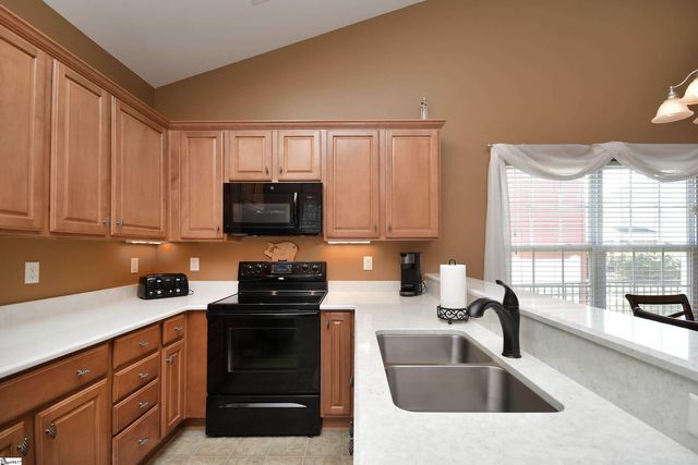 120 Ledgewood Way, Easley, SC 29642