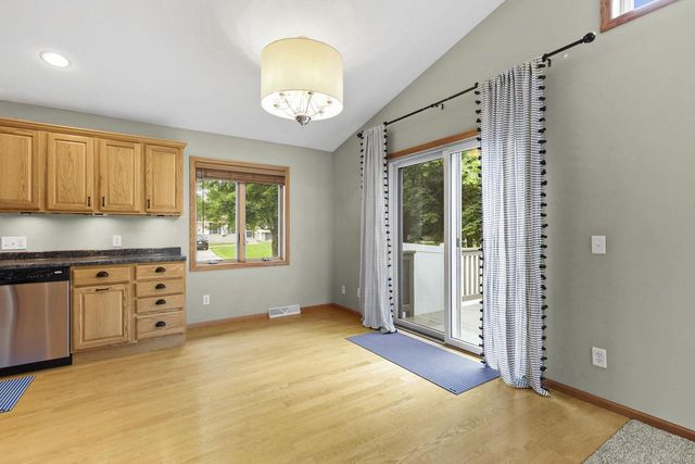 749 Westlawn Drive, Cottage Grove, WI 53527