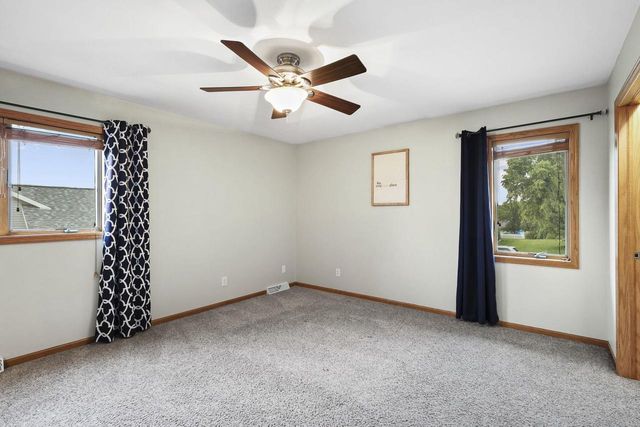 749 Westlawn Drive, Cottage Grove, WI 53527