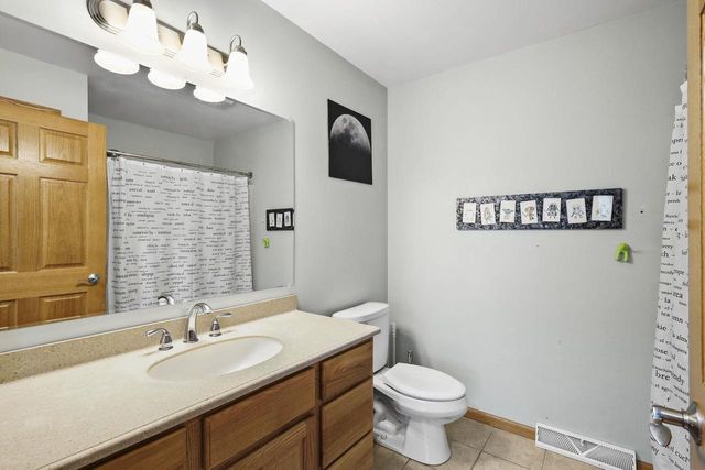749 Westlawn Drive, Cottage Grove, WI 53527
