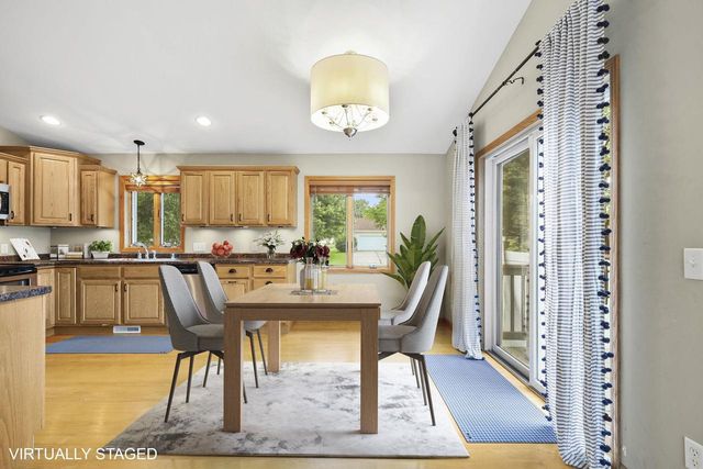 749 Westlawn Drive, Cottage Grove, WI 53527