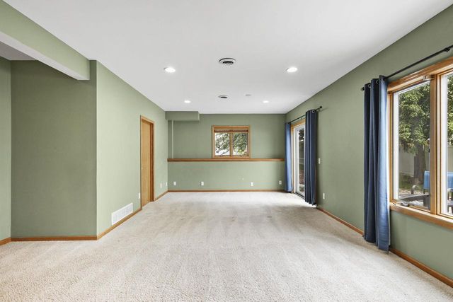 749 Westlawn Drive, Cottage Grove, WI 53527
