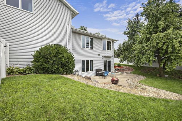 749 Westlawn Drive, Cottage Grove, WI 53527