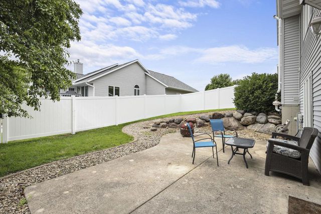 749 Westlawn Drive, Cottage Grove, WI 53527