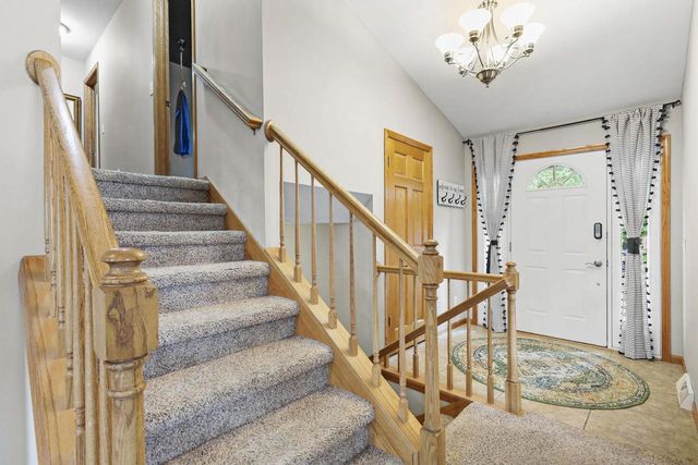 749 Westlawn Drive, Cottage Grove, WI 53527