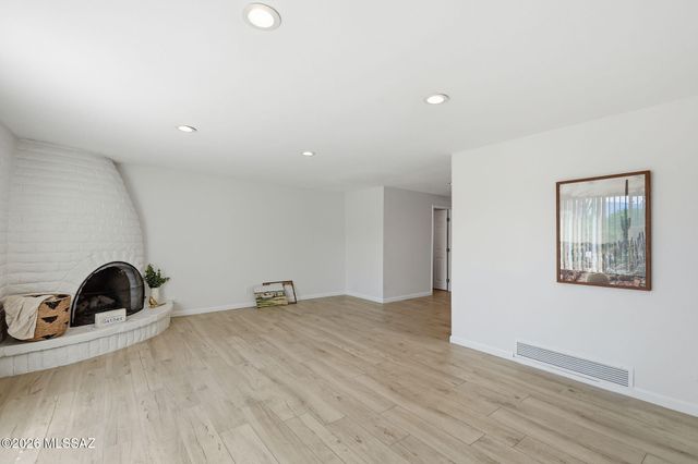 3331 N Camino Los Brazos, Tucson, AZ 85750