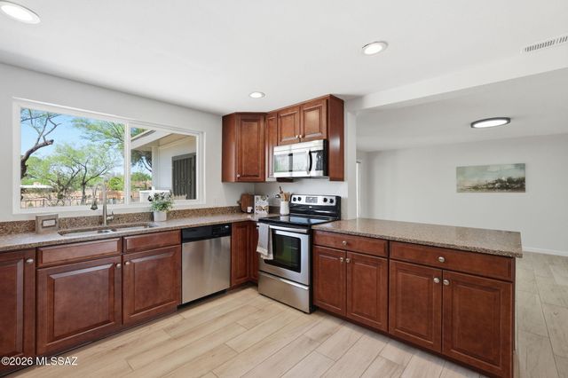 3331 N Camino Los Brazos, Tucson, AZ 85750