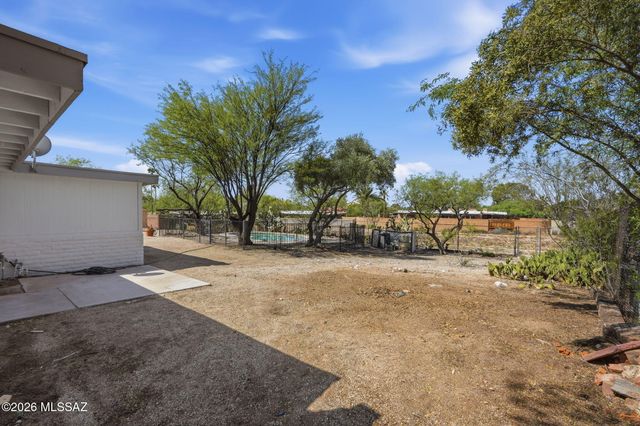 3331 N Camino Los Brazos, Tucson, AZ 85750