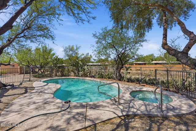 3331 N Camino Los Brazos, Tucson, AZ 85750