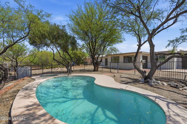 3331 N Camino Los Brazos, Tucson, AZ 85750