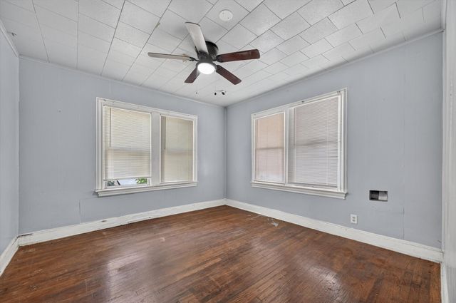 2813 E E. Rosedale Street, Fort Worth, TX 76105