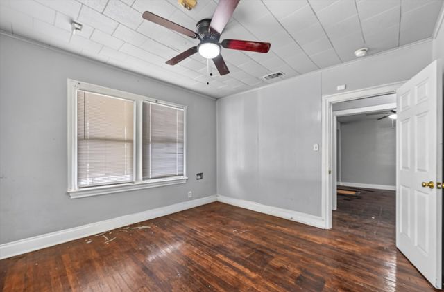 2813 E E. Rosedale Street, Fort Worth, TX 76105