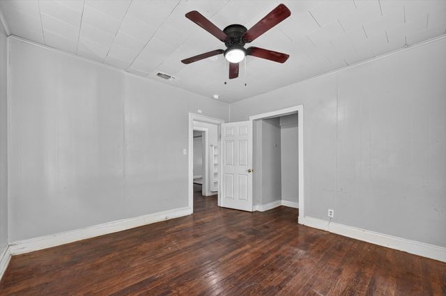 2813 E E. Rosedale Street, Fort Worth, TX 76105