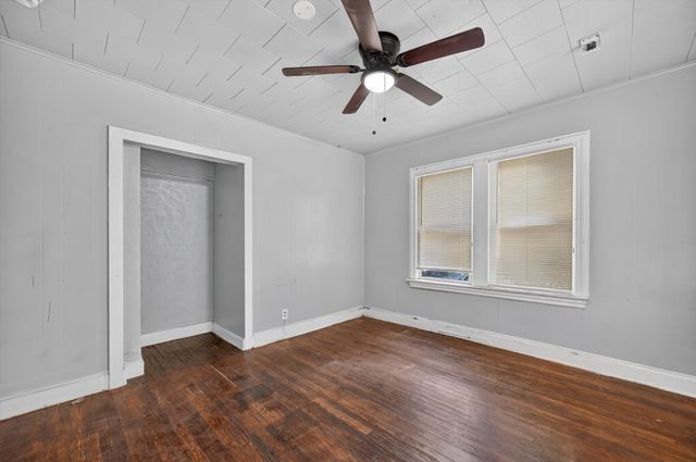 2813 E E. Rosedale Street, Fort Worth, TX 76105