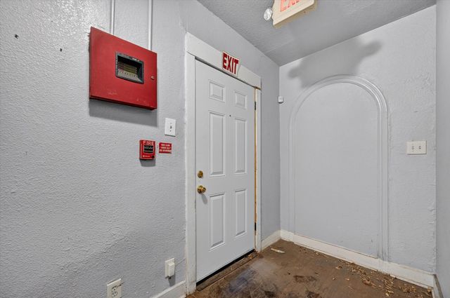 2813 E E. Rosedale Street, Fort Worth, TX 76105