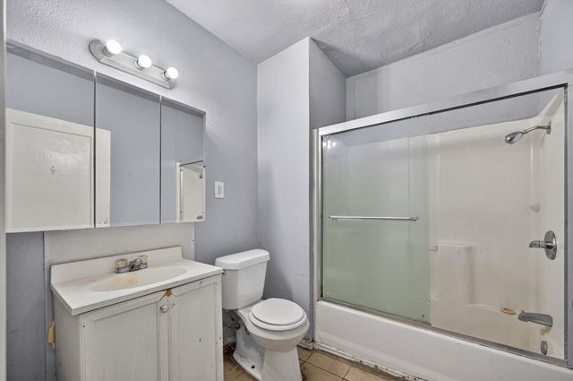 2813 E E. Rosedale Street, Fort Worth, TX 76105