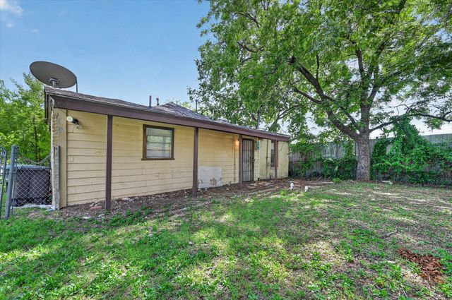 2813 E E. Rosedale Street, Fort Worth, TX 76105