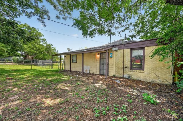2813 E E. Rosedale Street, Fort Worth, TX 76105