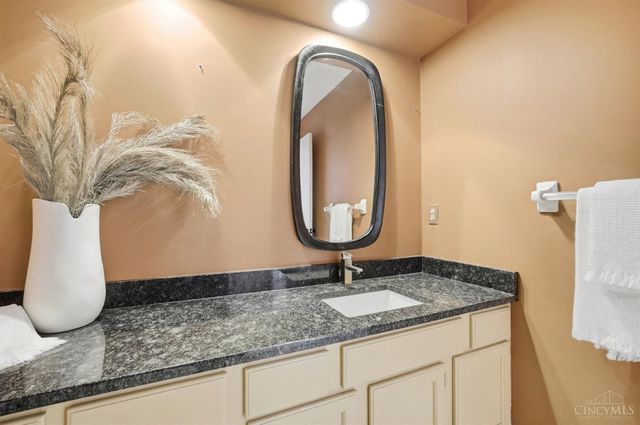 602 Bunker Lane, Mason, OH 45040