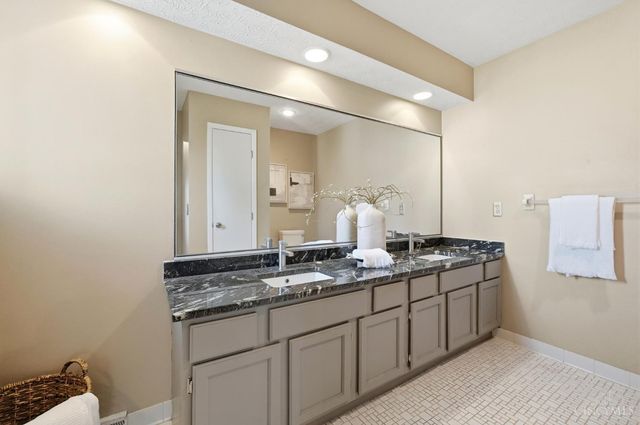 602 Bunker Lane, Mason, OH 45040