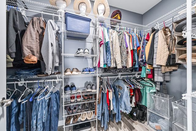 124 Eagle Nest Ct, Dover, TN 37058